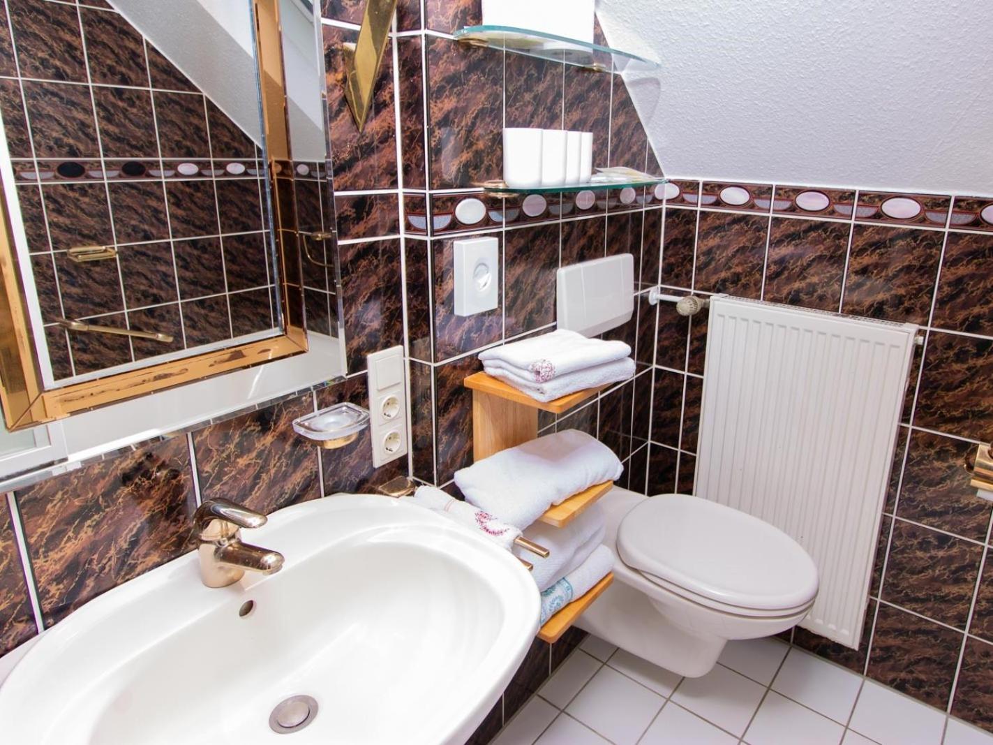 Hotel Zur Post - Burg An Der Mosel Room photo